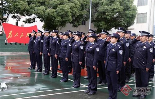 最新警训词，塑造警察新形象，弘扬正义力量，展现警队风采